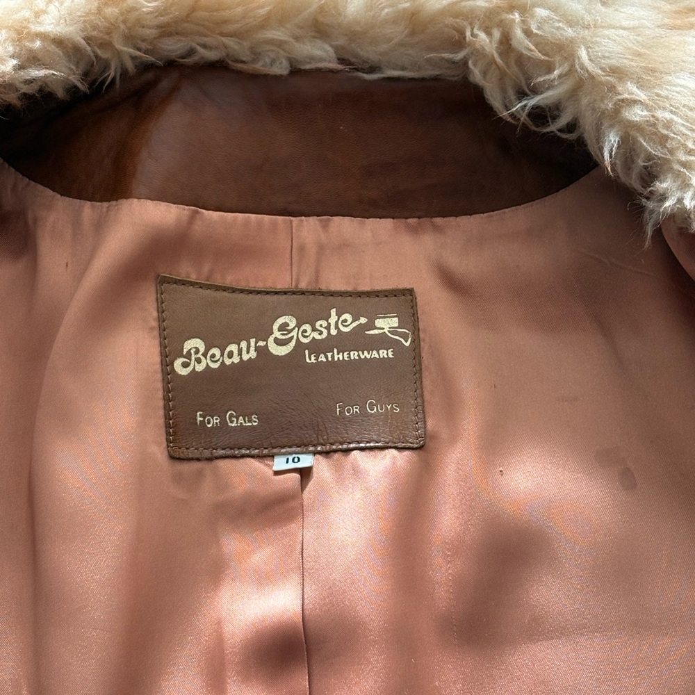 Vintage leather jacket with fur collar - Picture 7 of 8